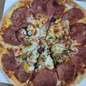 (160گرم پپرونی،سس مخصوص،پنیر،قارچ)